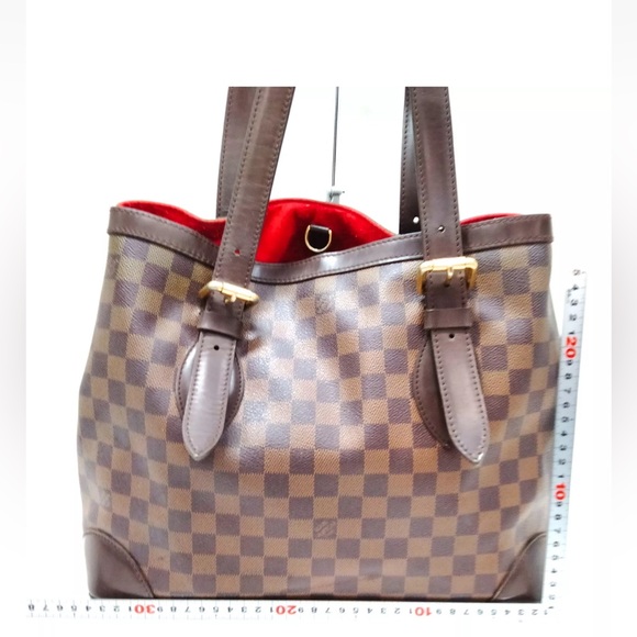 Louis Vuitton. Tote Bag. Great condition. Exterior/interior minimal wear. - Picture 2 of 9